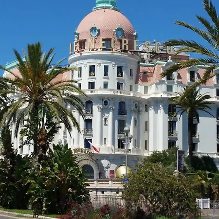 Le Valmont * Mentona